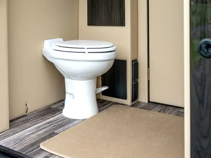The full-size bathroom aboard the Kentucky Legacy Tours Mercedes Sprinter